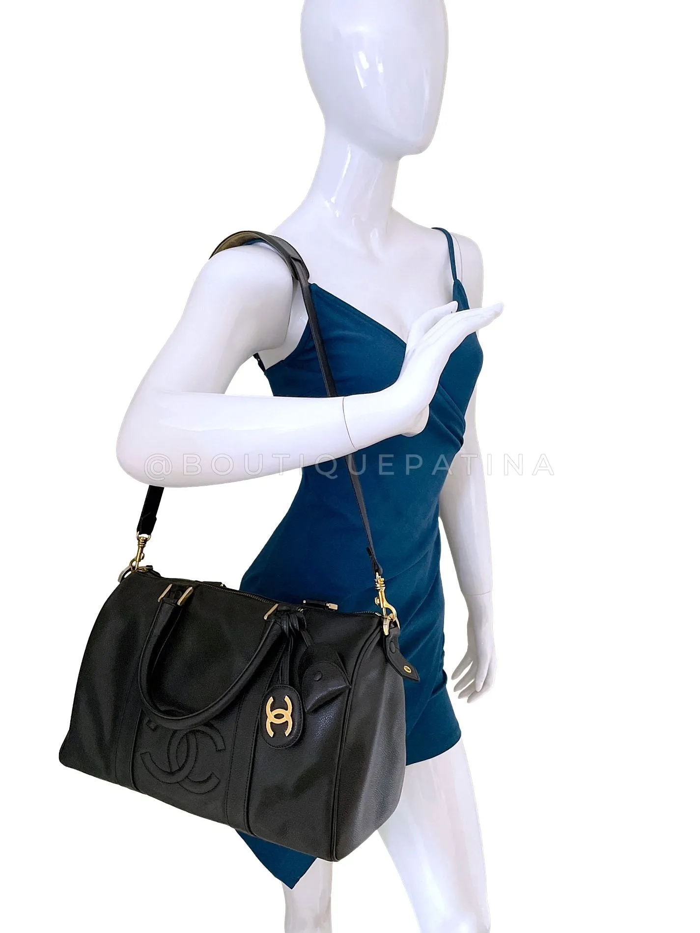 Chanel 1997 Vintage Black Caviar Duffle Duffel Bowler Bag Small 24k GHW OHL