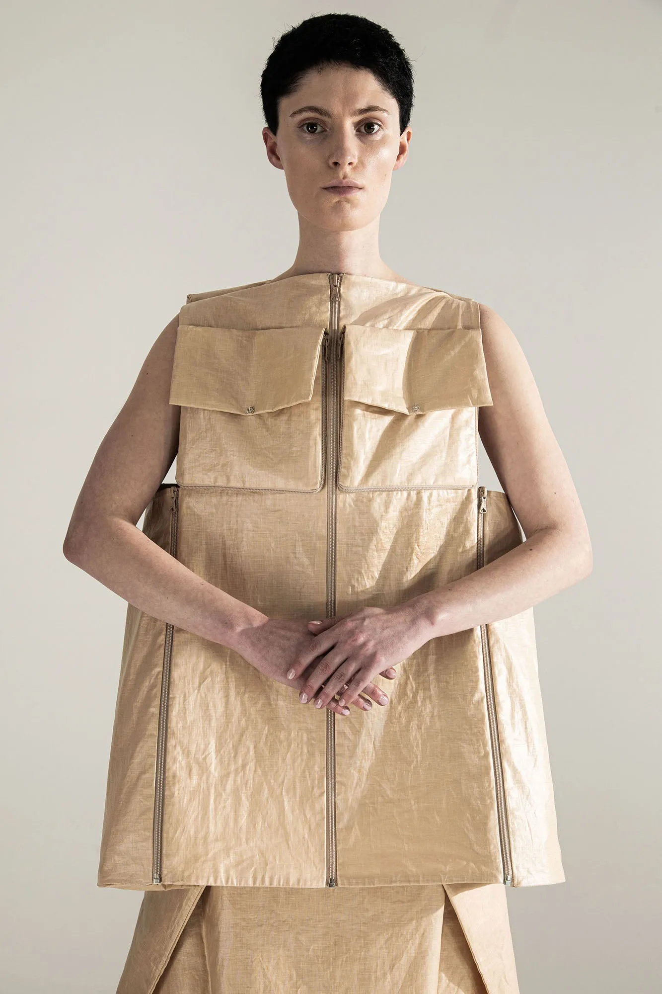 CONTAINER 5-way transforming piece: dress / vest