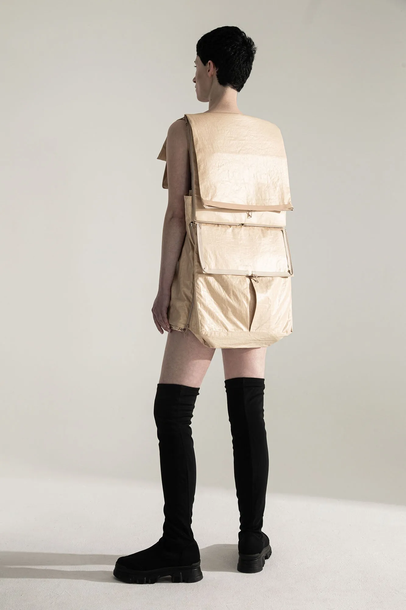 CONTAINER 5-way transforming piece: dress / vest