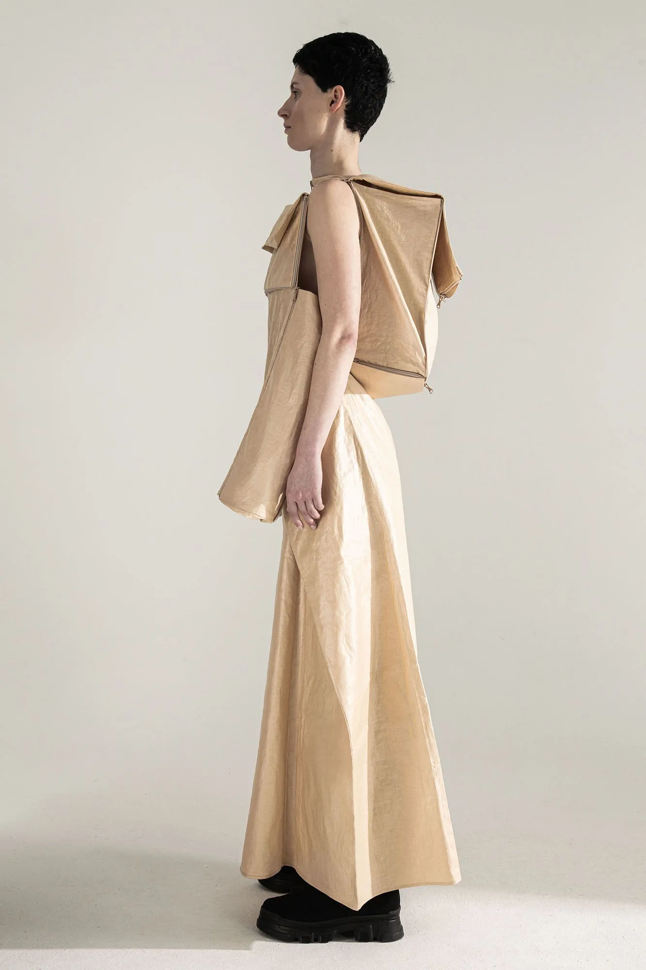 CONTAINER 5-way transforming piece: dress / vest